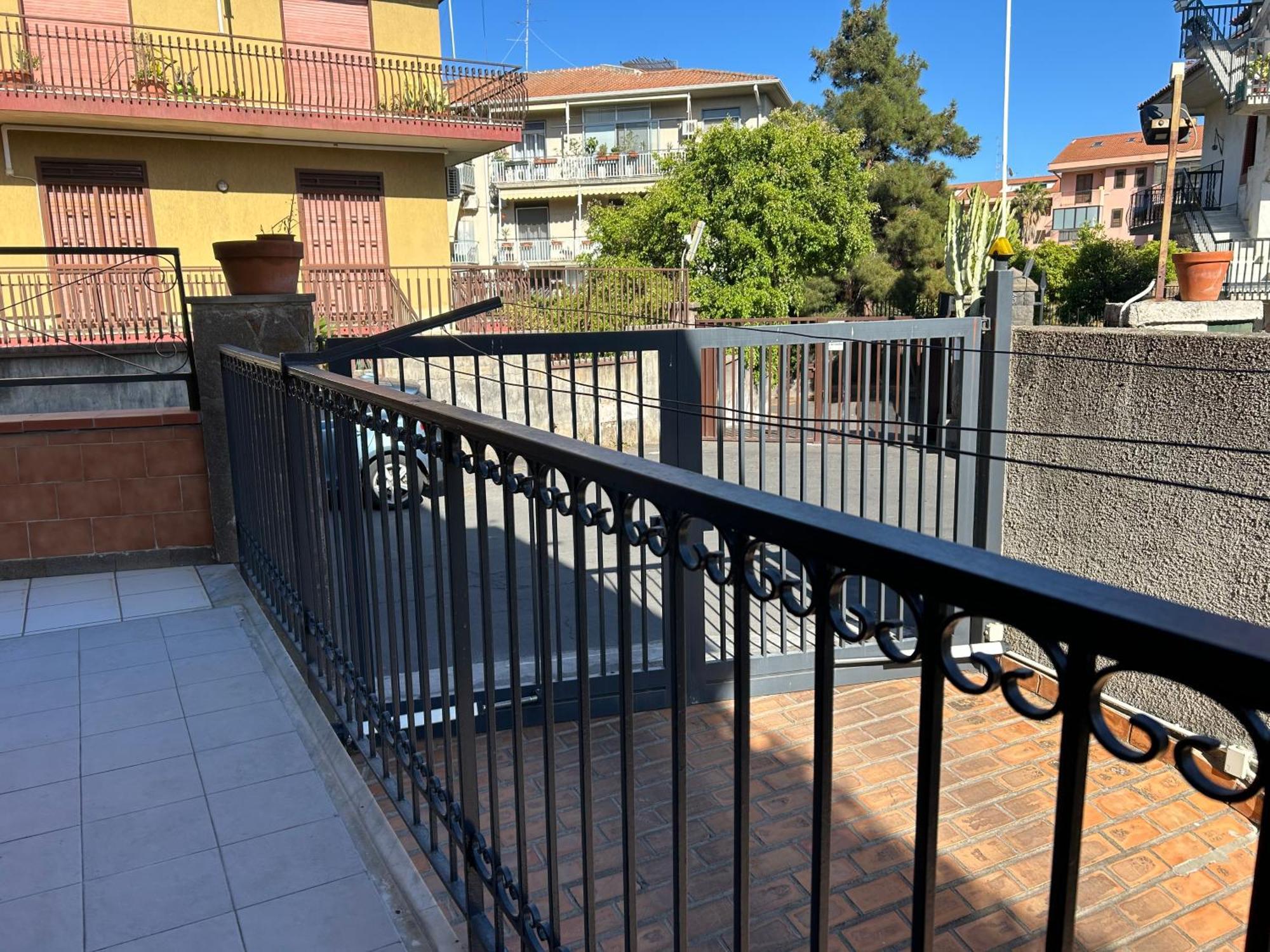 Appartamento Relax - Mare Cannizzaro - Aci Castello Catania מראה חיצוני תמונה
